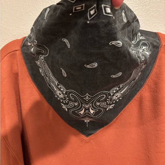 Light burnt orange Sweatshirt with Black Bandana Accent - Picture 5 of 8